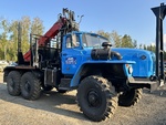 фото Урал лесовоз с манипулятором Велмаш 10-74