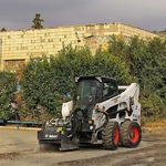 фото Аренда мини-погрузчика BobCat S650 HF щетка, вилы, фреза дорожная 60 см